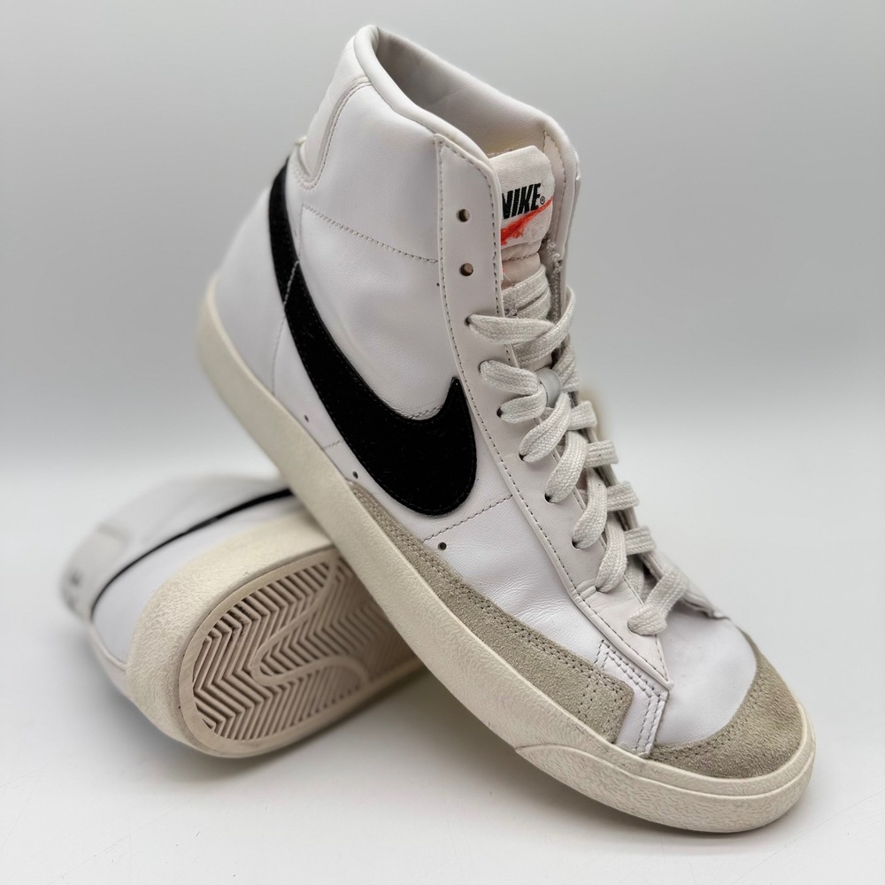 Nike Mens 9.5 Blazer Mid 77 Vintage White Black BQ6806-100 High Top Sneakers